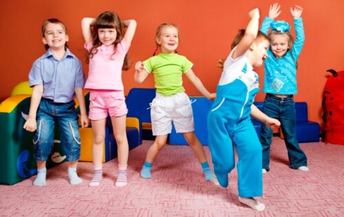 brincadeiras-para-festa-do-pijama